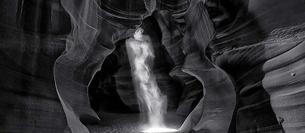 This stunning capture of the interior of Antelope Canyon was recently sold for a record $ 6.5M by Peter Lik