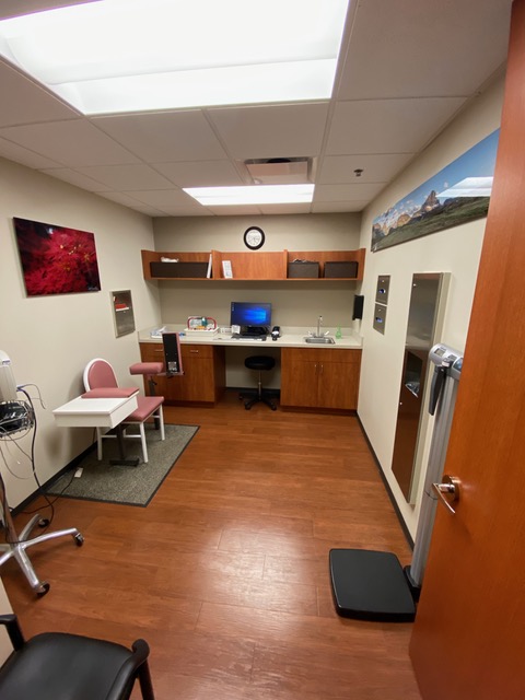Michigan Reproductive Medicine 2 images in treatment room with pano