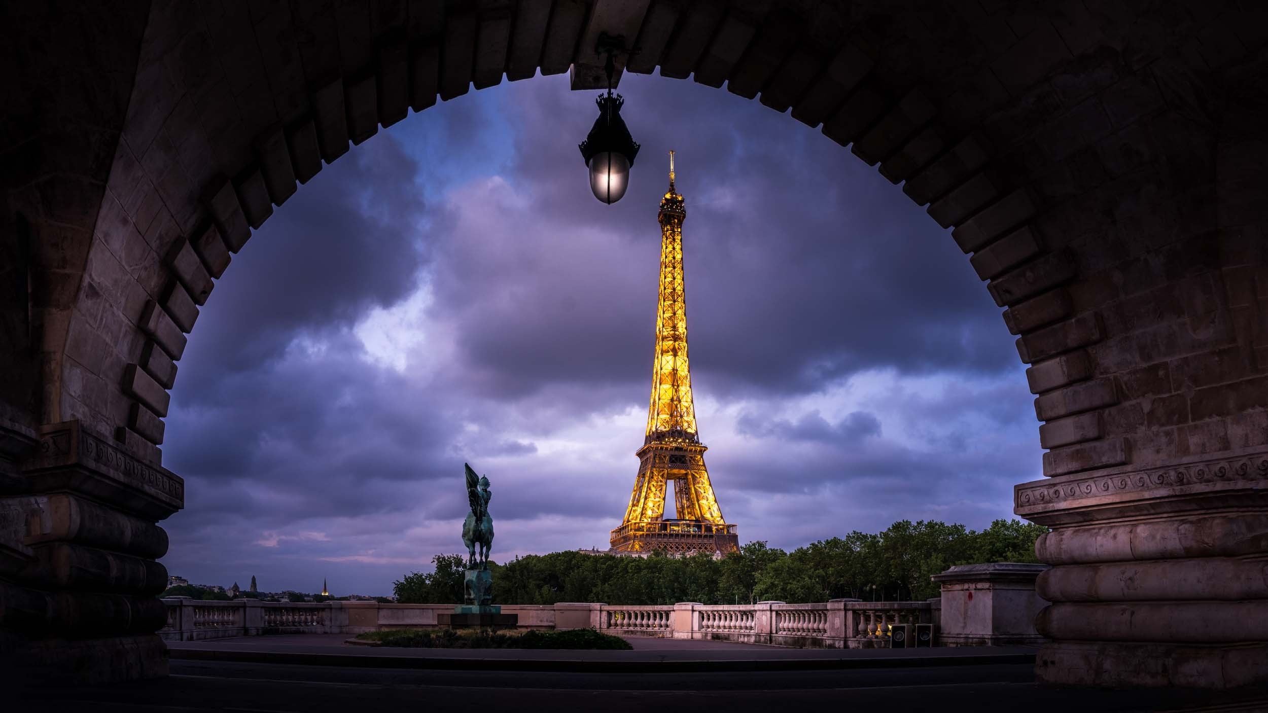Eiffel Tower Serge Ramelli web