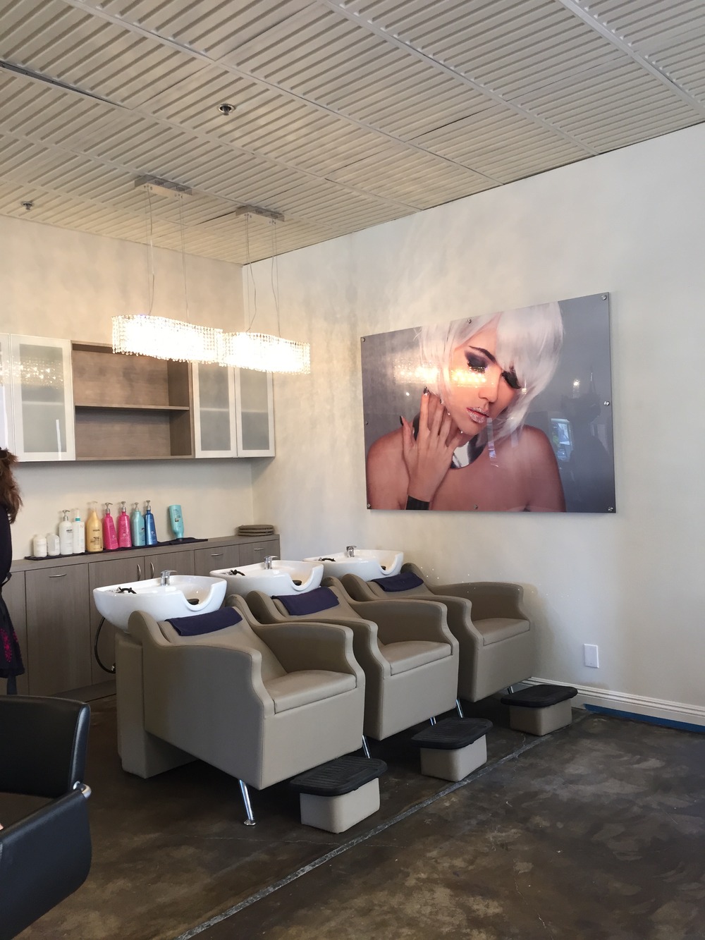 Image of a girl in a salon