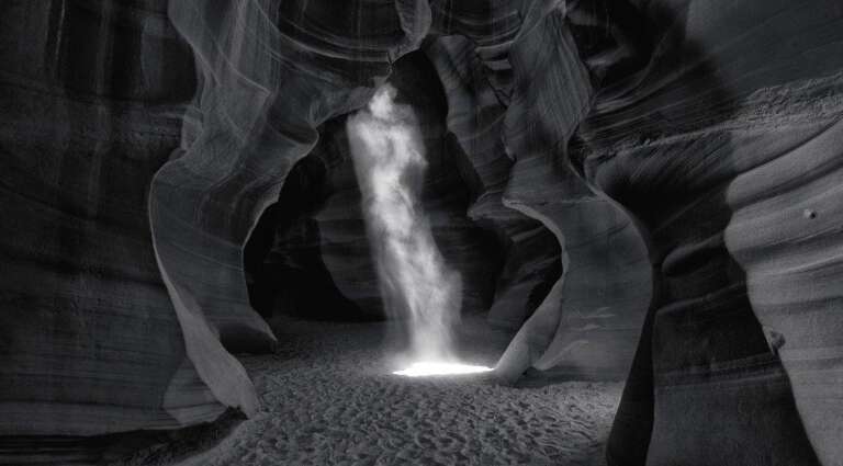 Phantom photography by Peter Lik